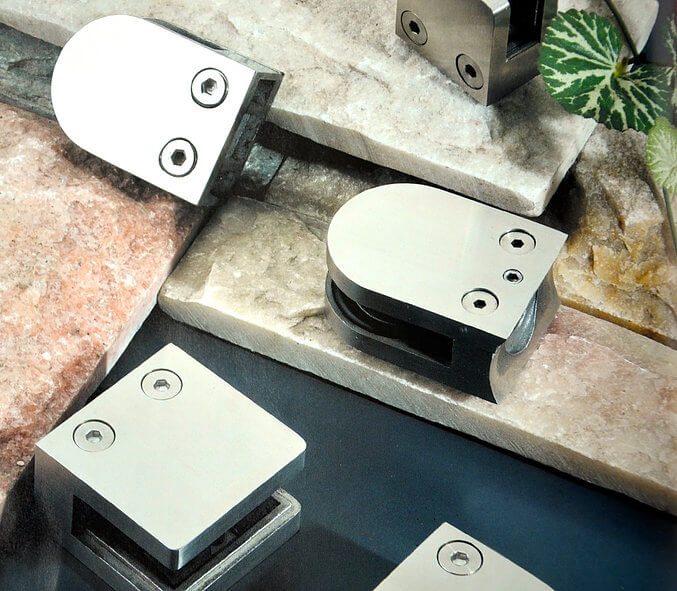 Slide Herrajes de sujecion y marquesinas